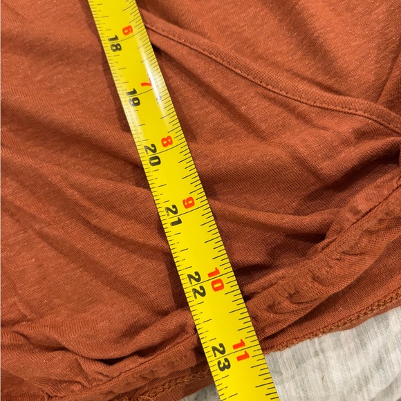 Democracy Blouse Womens Large Rust Orange V Neck Sparkly Flowy Rayon Linen - Picture 7 of 7